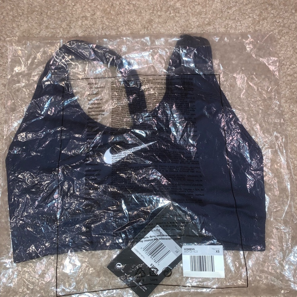 Brand New Navy Women’s Nike Sport Bra. Size XS